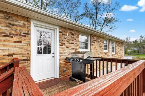 Exterior - 115 Spanish Ct, Dickson, TN 37055 photo 10 of 12