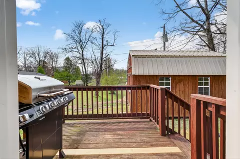 Exterior - 115 Spanish Ct, Dickson, TN 37055 photo 8 of 12