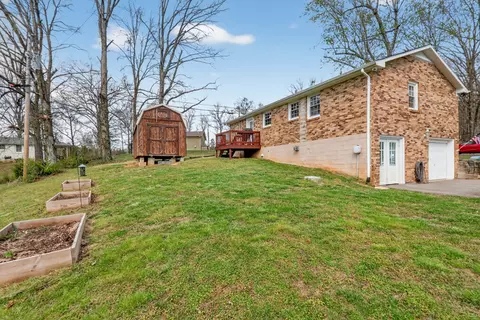 Exterior - 115 Spanish Ct, Dickson, TN 37055 photo 11 of 12