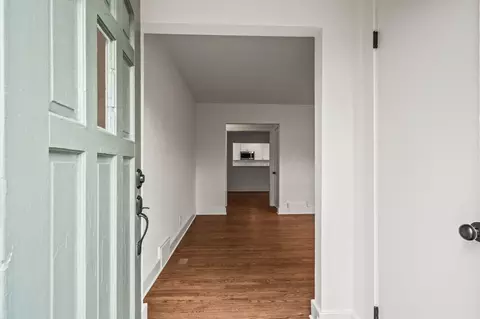 Entry Way - 2302 Ruth St, Springfield, TN 37172 photo 1 of 5