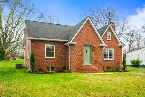 Exterior - 2302 Ruth St, Springfield, TN 37172 photo 2 of 6