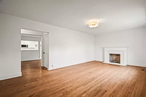 Living - 2302 Ruth St, Springfield, TN 37172 photo 1 of 4