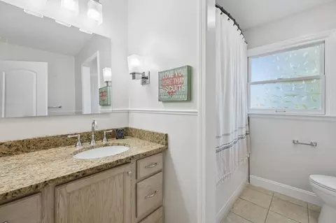Bath - 711 Warrior Dr, Murfreesboro, TN 37128 photo 6 of 7