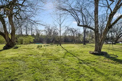 Exterior - 711 Warrior Dr, Murfreesboro, TN 37128 photo 16 of 21