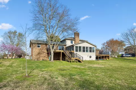 Exterior - 711 Warrior Dr, Murfreesboro, TN 37128 photo 14 of 21