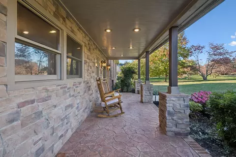 Exterior - 711 Warrior Dr, Murfreesboro, TN 37128 photo 6 of 21
