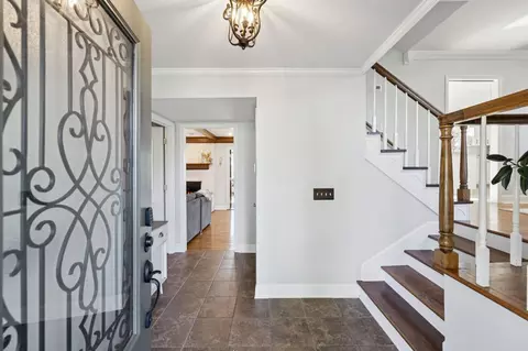 Entry Way - 711 Warrior Dr, Murfreesboro, TN 37128 photo 2 of 3
