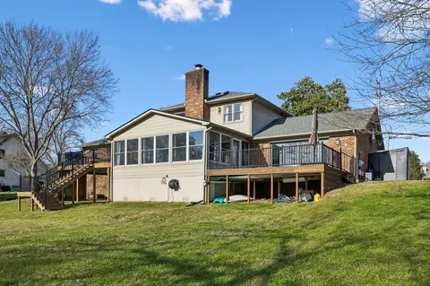 Exterior - 711 Warrior Dr, Murfreesboro, TN 37128 photo 13 of 21