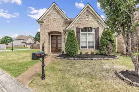 9960 Bowmore Dr, Cordova, TN 38016