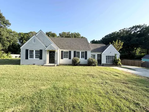 1010 Mosby Rd, Memphis, TN 38116