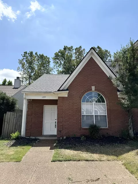1221 Brady Hollow Ln, Cordova, TN 38016