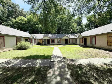 910 N Hollywood St, Memphis, TN 38108