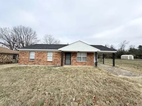 2482 Chattering Ln, Memphis, TN 38127