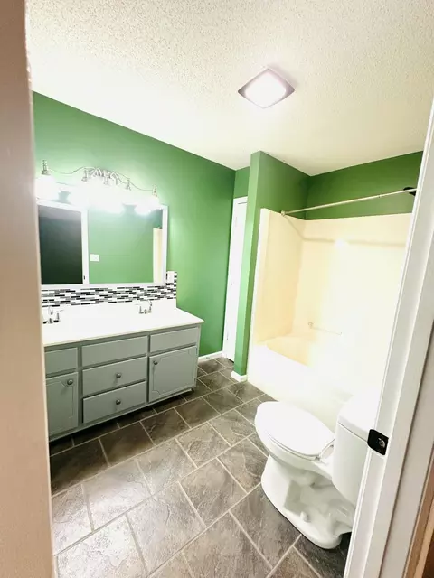 8827 E Brainerd Rd, Chattanooga, TN 37421 photo 22