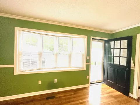 8827 E Brainerd Rd, Chattanooga, TN 37421 photo 5