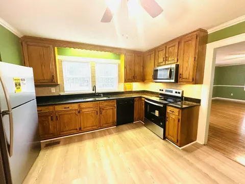 8827 E Brainerd Rd, Chattanooga, TN 37421 photo 13