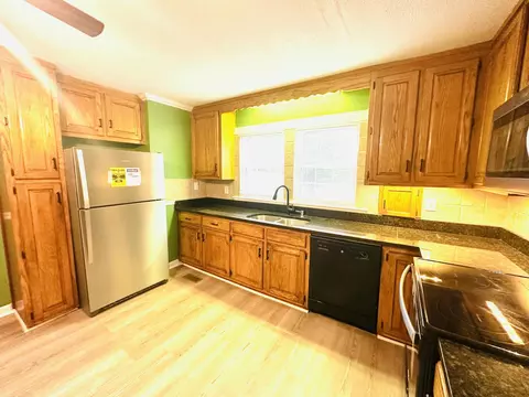 8827 E Brainerd Rd, Chattanooga, TN 37421 photo 12