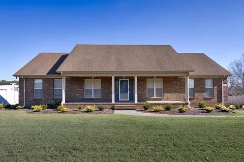 1803 Nella Dr, Athens, AL 35611