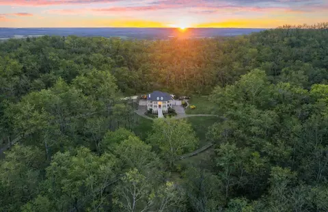 2183 S Berrys Chapel Rd, Franklin, TN 37069