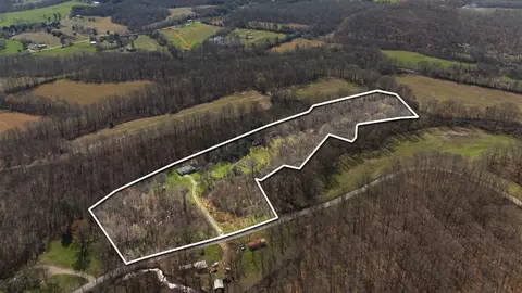 71 Buie Rd, Summertown, TN 38483