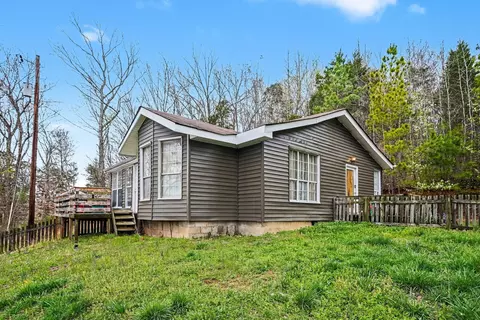 1079 Harristown Rd, Ashland City, TN 37015