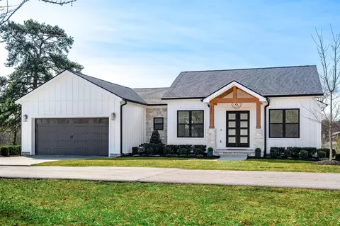 3406 Roberts Rd, Chattanooga, TN 37416