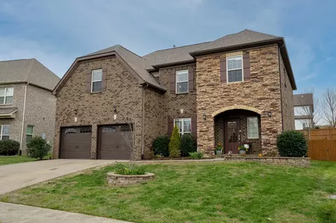 1120 Marys Pl, Lebanon, TN 37090