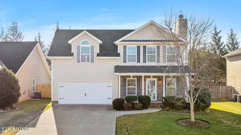 8540 Golden Cloud Ln, Knoxville, TN 37931