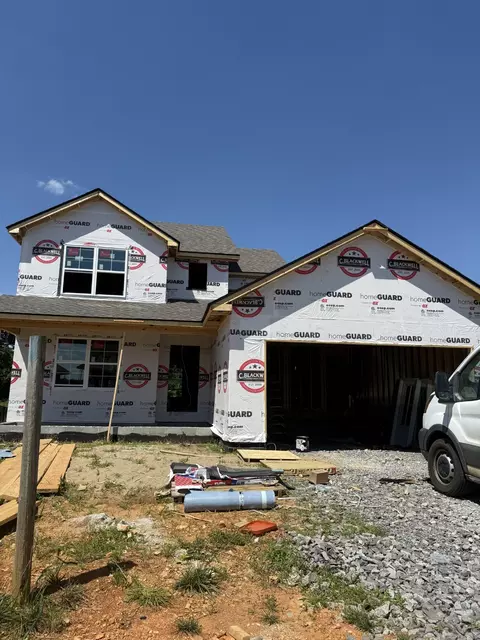925 Bankside Dr, Clarksville, TN 37043