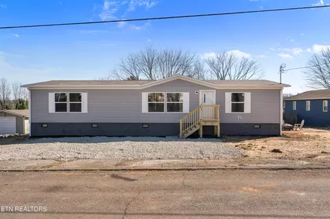 911 Summer St, Loudon, TN 37774