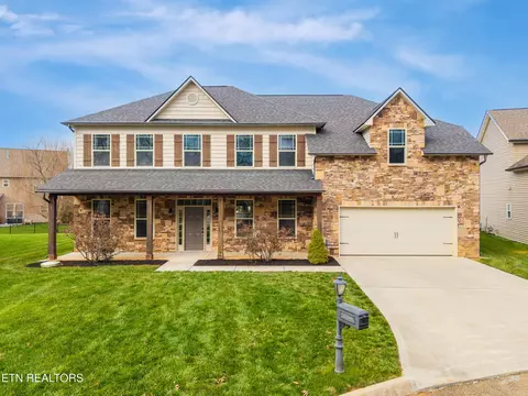 1104 Front Royal Ln, Knoxville, TN 37922