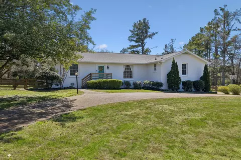 9021 Forest Lawn Dr, Brentwood, TN 37027