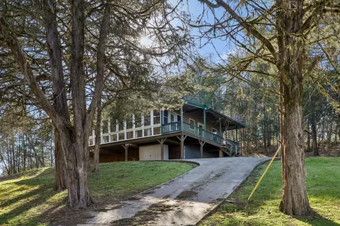 252 Rarick Ln, Gainesboro, TN 38562