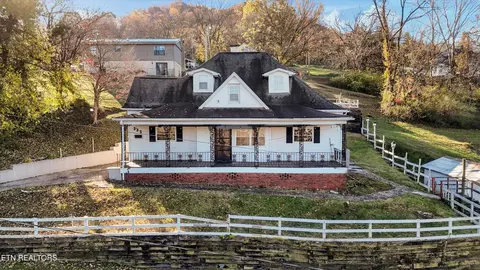 335 High St, Jellico, TN 37762