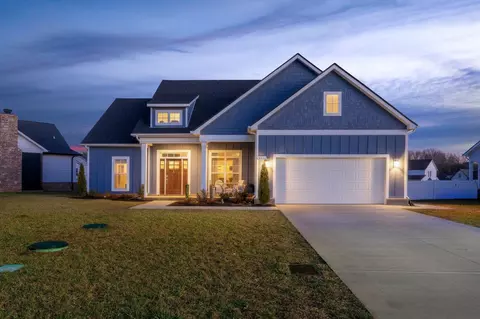 10111 Crookedhorn Ct, Bell Buckle, TN 37020