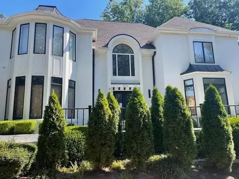 5830 Garden Oak Cv, Memphis, TN 38120