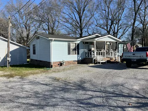 1103 Oakdale St, Manchester, TN 37355