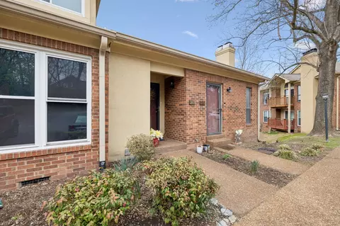 213 Riverstone Ct, Nashville, TN 37214