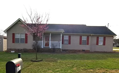 2615 Riverstone Dr, Murfreesboro, TN 37128