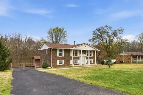 126 Robertson Ave, Greenbrier, TN 37073
