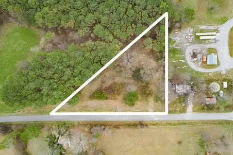 492 Old Jackson Hwy, Loretto, TN 38469