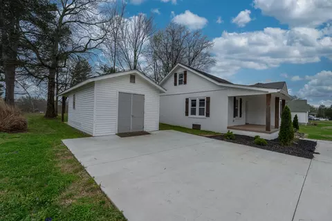 Other - 402 W Commerce St, Loretto, TN 38469 photo 1 of 5
