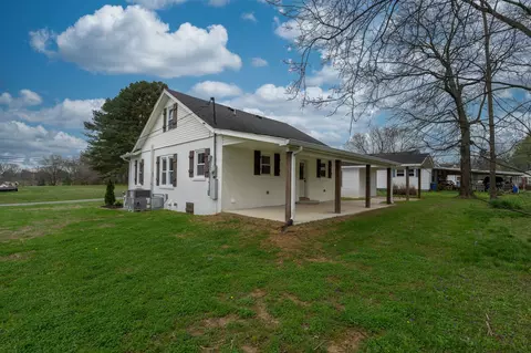 Exterior - 402 W Commerce St, Loretto, TN 38469 photo 5 of 5