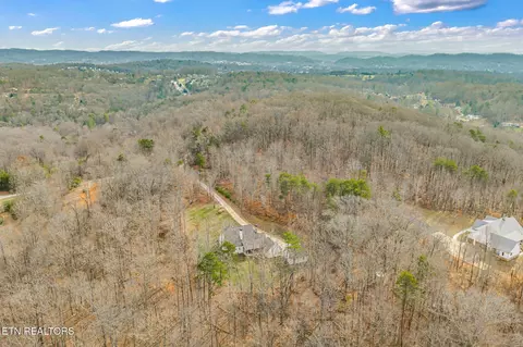 8687 Emerson Way, Powell, TN 37849 photo 33