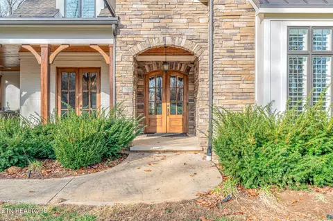8687 Emerson Way, Powell, TN 37849 photo 4
