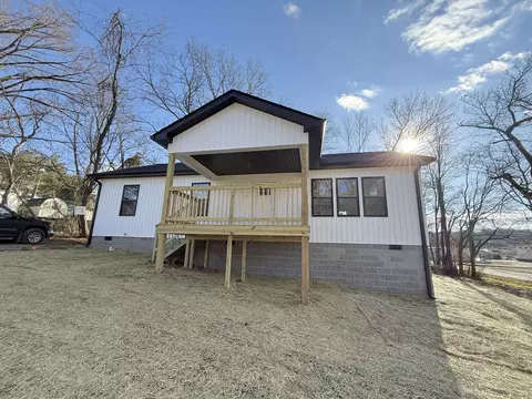 114 Planters St, Hartsville, TN 37074