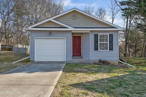 5200 NE Heins Rd, Knoxville, TN 37918