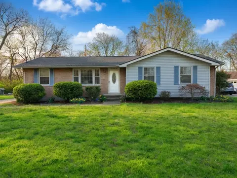 239 Southburn Dr, Hendersonville, TN 37075