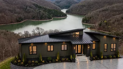 42 Deer Path Ct, Smithville, TN 37166