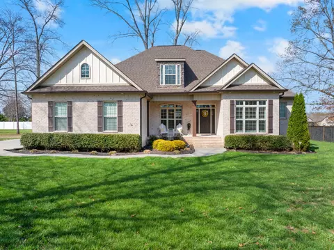 612 Lexington Cir, Manchester, TN 37355